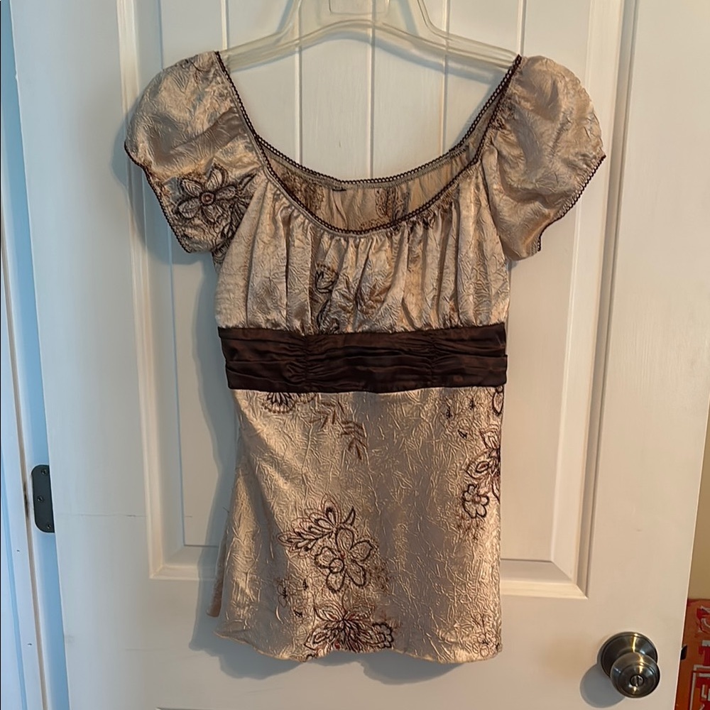 Elegant Floral Women's Top in Cream and Brown